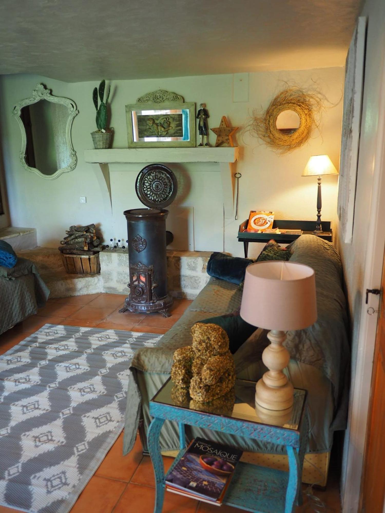 Chambre Familiale Avec Terrasse Aux Portes Du Verdon Apartment Trigance Exterior foto